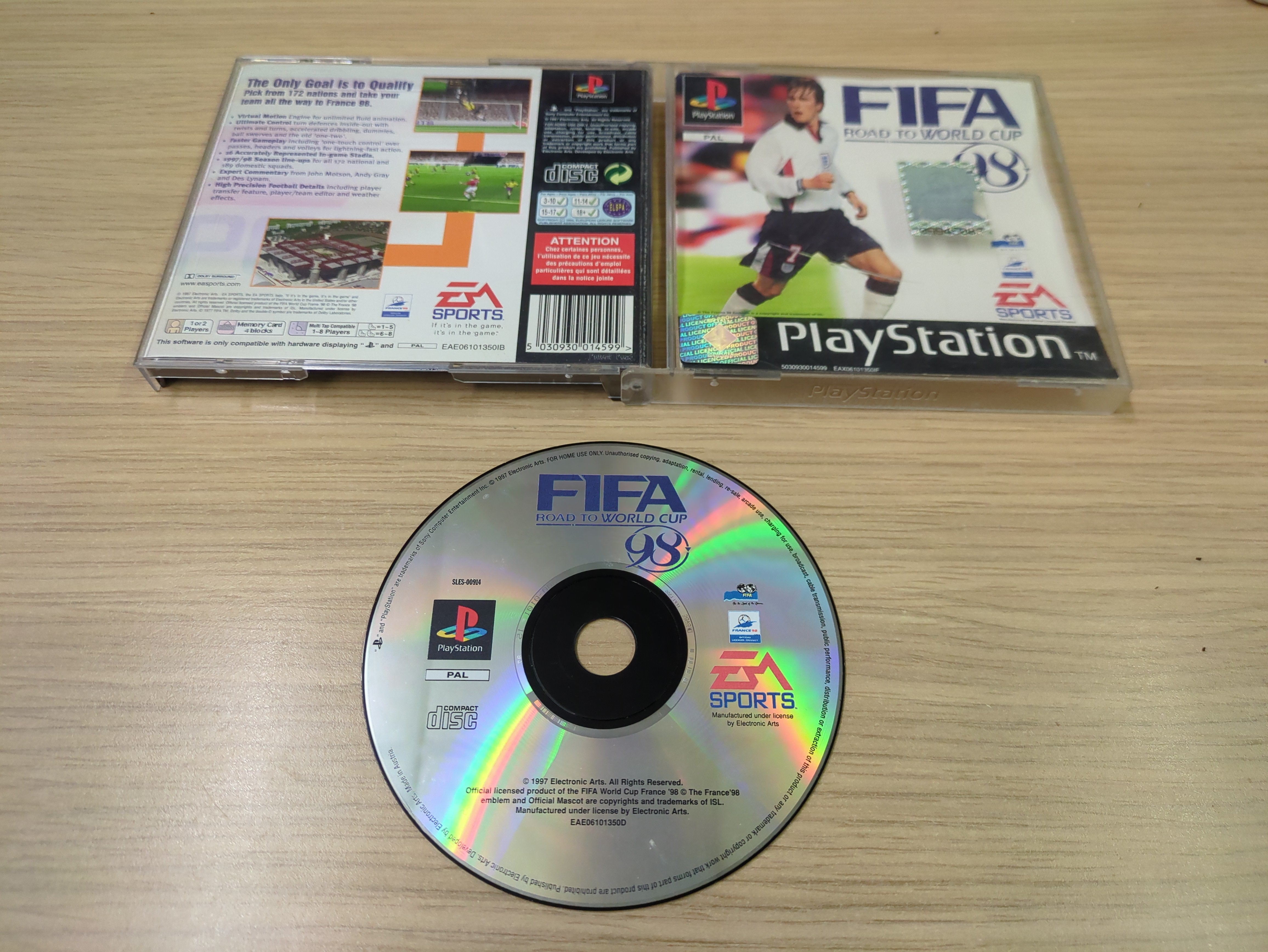 FIFA Road to World Cup 98 Sony PS1 game FIFA Road to World Cup 98 Sony PS1 game